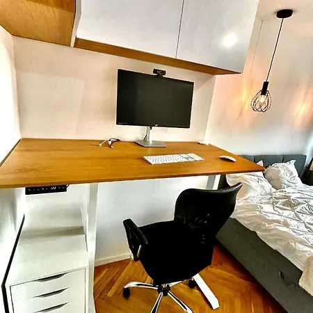 Apartment Luxurious Boho Style Apartm. *home Office* +desk *